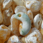 糸魚川翡翠勾玉