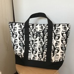 現品限り　モノトーン　みみずく柄　シンプルトートバッグ