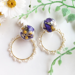 爽やかデルフィニウムとパールレースのドームピアス