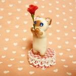 にゃんこのしっぽ○母の日カーネーション○ミニチュア○白シャム猫１