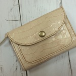 革のミニ財布＊クロコダイル型押しベージュ
