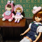 blytheさまへ　ももウサ(小)＋洋人形(極小）