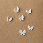 【再販】（6個セット）白いボタン　ちょうちょ