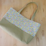 ★E様オーダー品★リバティ Betsy（ベッツィ）×帆布の大きめトートバッグ