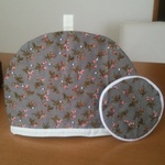 セール❗　ティーコジー&ポットマット、ティーコゼー (パール&ローズ)