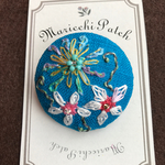 花刺繍 麻ブローチ