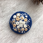 ヒナギク 刺繍ブローチ