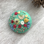 花束刺繍ブローチ