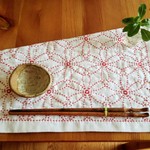 和カフェ風 刺し子のマルチクロス　日本の伝統刺繍をモダンに。