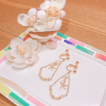 56 ヒトデとパールのチェーンピアス