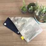 《閉店セール》水筒肩ひもカバー リバーシブル　迷彩/ブルー