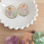 サーモンピンク*パープル*メロングリーンあじさい×ワイヤーピアス/イヤリング
