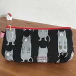 【再…販】ねこメガネのぽってりポーチ