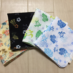 黒残り③枚◆少し大きめ 4重ガーゼハンカチ 4枚セット◆入園入学、出産、お祝い、プレゼント、ハワイ、ホヌ