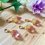 SALE❁﻿ダイヤ型オルゴナイトチャーム～ペットorファスナーチャーム～