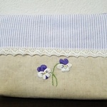 ❤ＳＡＬＥ❤ビオラの刺繍ポーチ☆彡