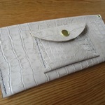 【お札&コイン】セカンド・サイフ　クロコダイル型押しグレージュ