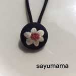 ♡kids♡刺繍くるみボタンのヘアゴム