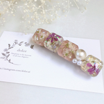 可憐な押し花とパールのバレッタ