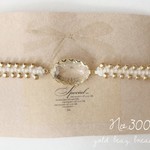 white/ビーズをあしらった/平編みコードブレス/コード色20色あります