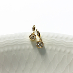 小粒(４㎜)なSWAROVSKI・一粒デザインフックピアス(ゴールド×クリスタル)