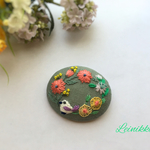 S様ご予約品   レトロメルヒェン＊刺繍ブローチ