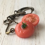 トマトのバッグチャーム