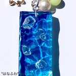 *小さな青い海（クラゲの群れ）