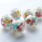 6粒　とんぼ玉　ガラス　ビーズ　花柄　ホワイト　パーツ　素材　トンボ玉　花　14㎜　ラウンド