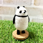 ぽてっとした哀愁漂うパンダさん