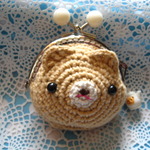 　編みくまガマちゃん　(クマのがま口)