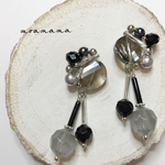 【SALE】モノトーンビジューロングピアス