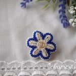 お花モチーフのビーズ刺繍ブローチ（ブルー）