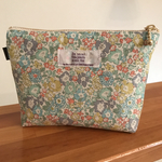 リバティ ポーチ