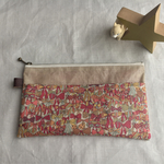 ポケット付きフラットファスナーポーチ リバティ ジェニーズリボンズ（ピンク系） マスク・通帳 .マルチポーチ