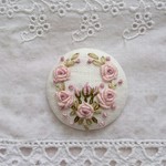 刺繍 ヘアゴム  ブローチに変更可能