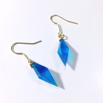 八面体ブルー(青)ダイヤのピアス