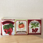 フルーツ柄のぺったんこペンケース