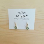 mini flowerチャームピアス/イヤリング＊グリーン