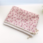 ★LIBERTY&帆布ラミネート　Isabel　イザベル　J09A　グレイッシュピンクビニコのＷファスナーマチ付きポーチ　◆メイクポーチ・小物整理に♪