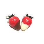 樹脂粘土◎特大いちごチョコがけ食べ物ピアス♪
