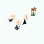 【sale】桜と選べる猫片耳イヤリング