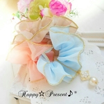 再販×5！グラデーションカラーが可愛いflowerパール付きふんわりシュシュ❤✨pink　シフォン　プチプラ　華やか　大人可愛い　送料無料　プレゼント　ラッピング　女子力UP　限定