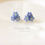 mini bouquet pierce (忘れな草)