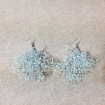 プリザーブドフラワーのカスミ草ブルーピアス