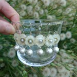 清楚な白い花のピアス【送料無料】