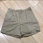 ショットパンツ