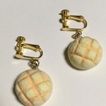 メロンパンのイヤリング