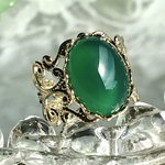 再々販・新緑のグリーンオニキス・・ゴールド透かしring