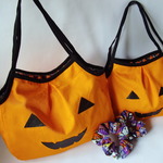 【ｋ様オーダー品】ハロウィンかぼちゃのお揃いリバーシブルグラニーバッグ＆シュシュ